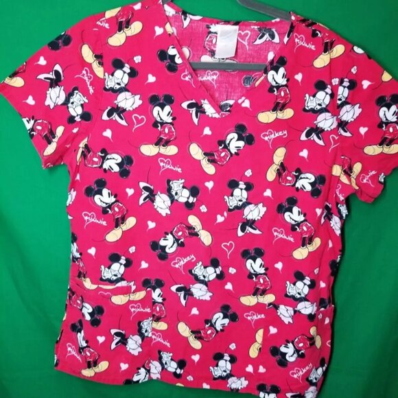 MINNIE MICKEY MOUSE DISNEY Red Hearts Scrub Top Women’s Size Medium Nurse - Picture 1 of 5